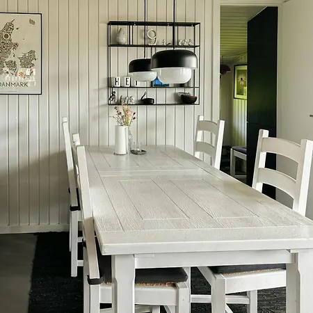 Hébergement de vacances Cozy House Close To And Nature